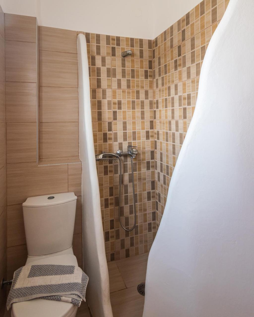 Polyegos View Hotel Pollonia ภายนอก รูปภาพ